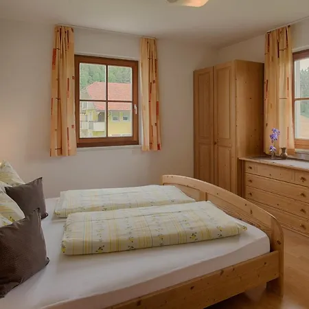 Farm stay Moarberg Brunico